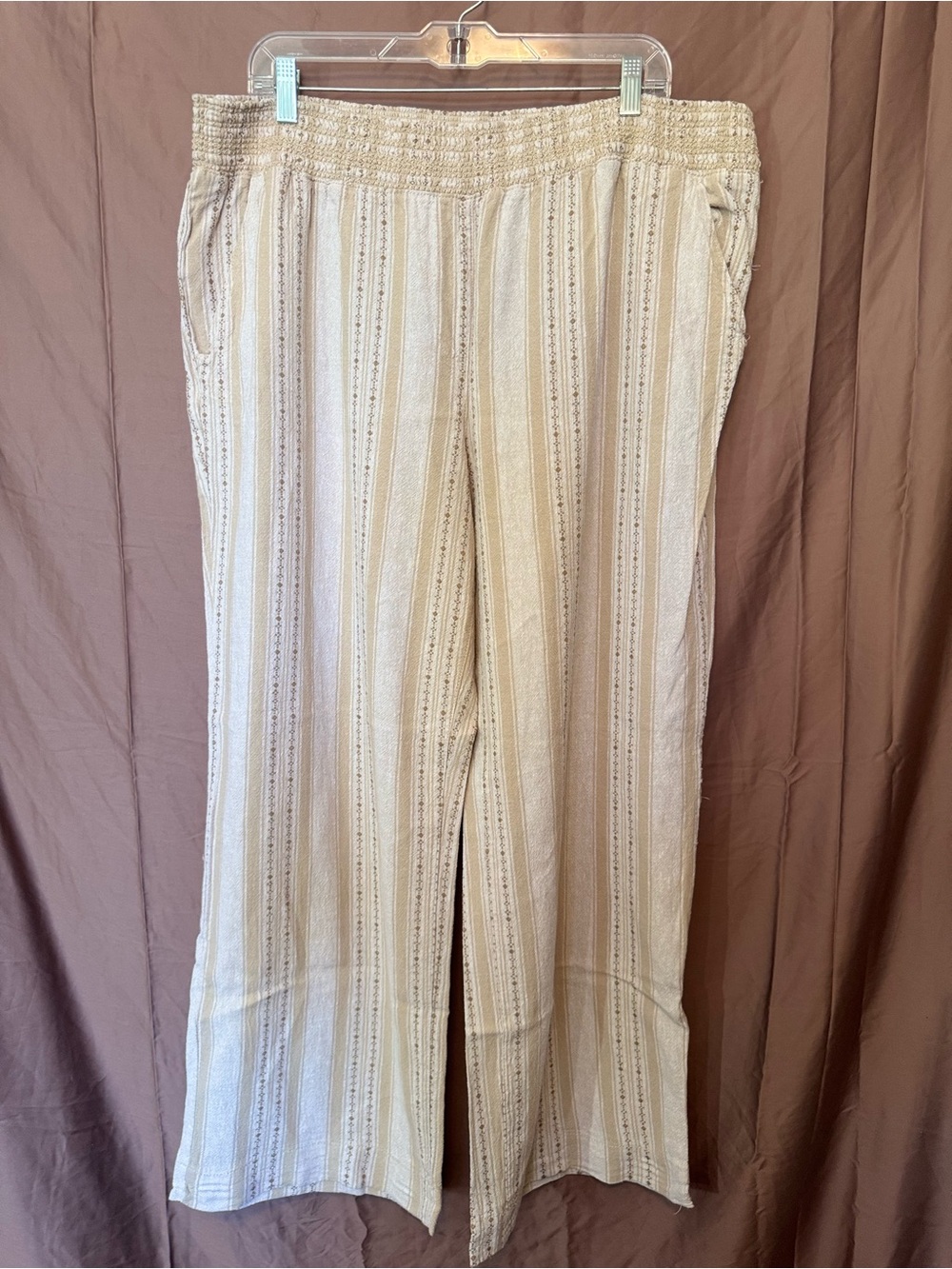 Briggs & Riley Cream and Tan Striped Wide-Leg Pants